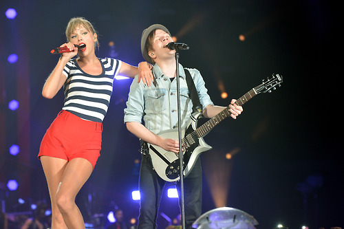 Taylor Swift's RED Tour - New Jersey