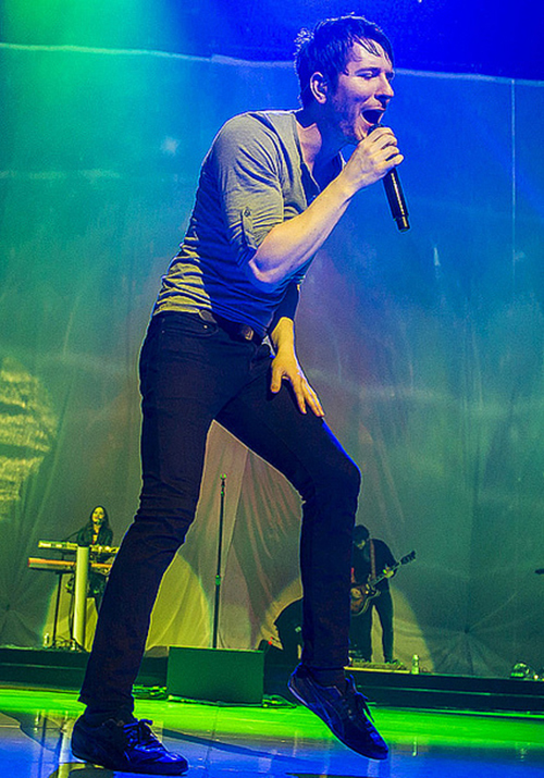 owl-city-live-2013