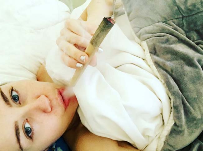 miley-cyrus-joint