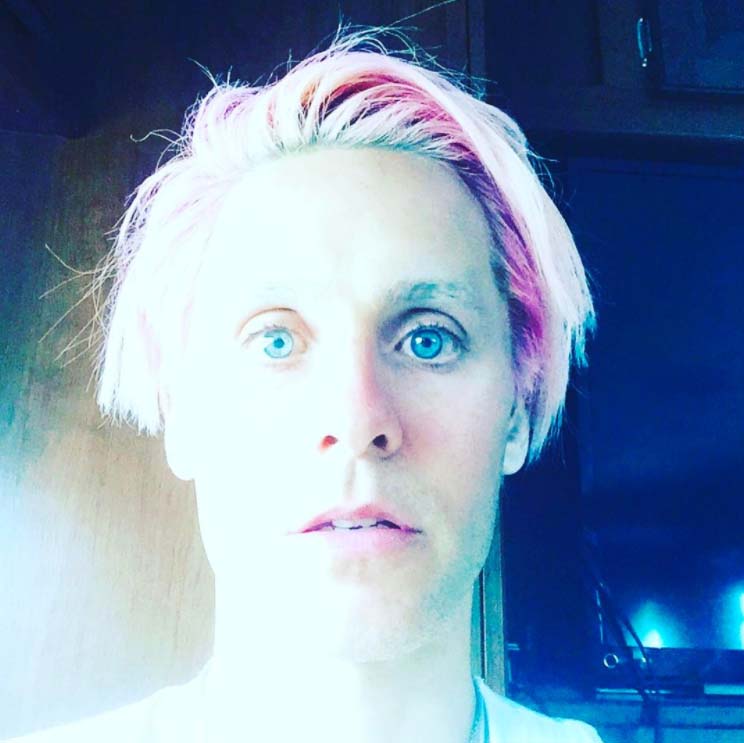 jared leto cheveux rose